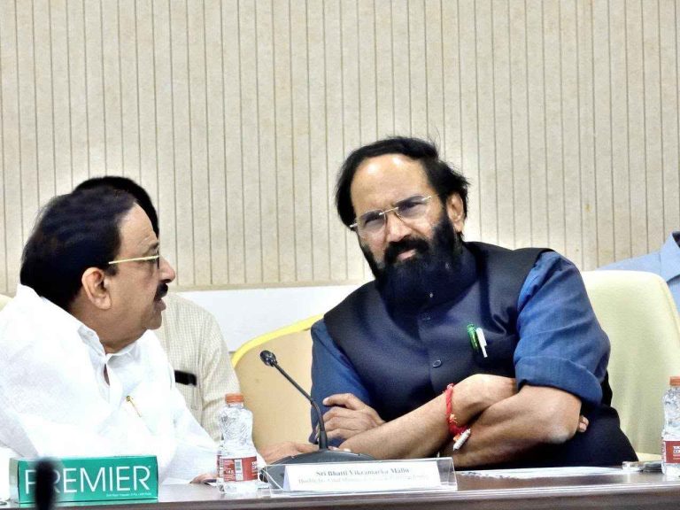కరువును ఎదుర్కొనేందుకు అఖిలపక్షం సూచనల మేరకు చర్యలు- మంత్రి ఉత్తమ్