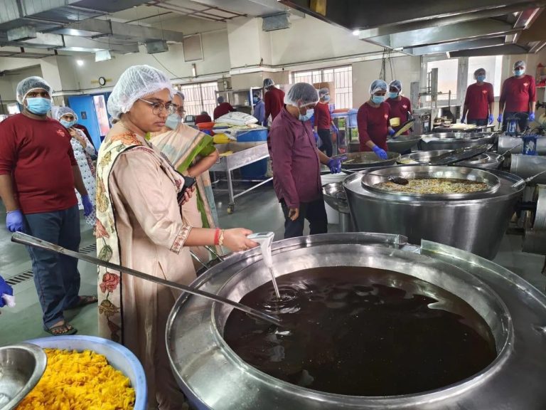 Sweets: హైదరాబాద్ స్వీట్ షాపుల్లో వాంతులయ్యే నిజాలు!