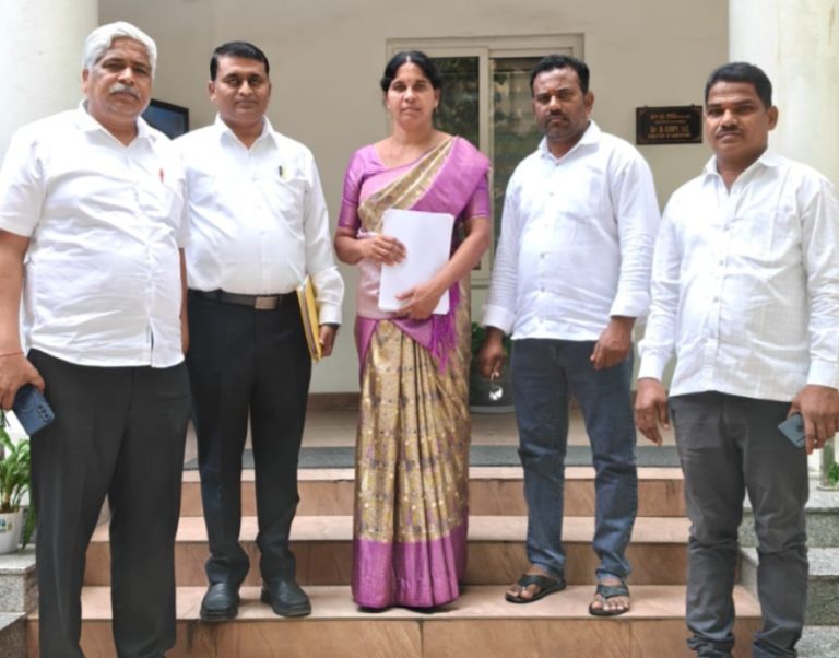 TG: హైకోర్టు చెప్పినా రైతు బీమా ఇవ్వరా?