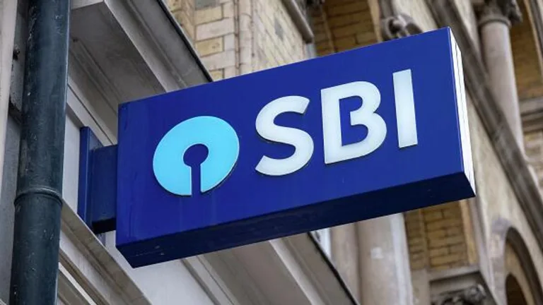SBI : సైబర్ అటాక్..డార్క్‌వెబ్‌లో ఎస్‌బీఐ ఖాతాదారుల డేటా లీక్!