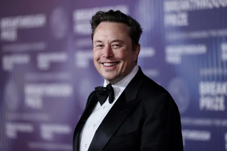 Elon Musk : మస్క్ అన్నయ్య.. నీతులు చెప్పడమే కానీ పాటించడం తెలీదా?