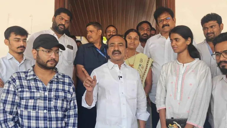 Eatala Rajender: ఎంపీ ఈటల రాజేందర్ కీలక నిర్ణయం.. 27 నుంచి పాదయాత్ర