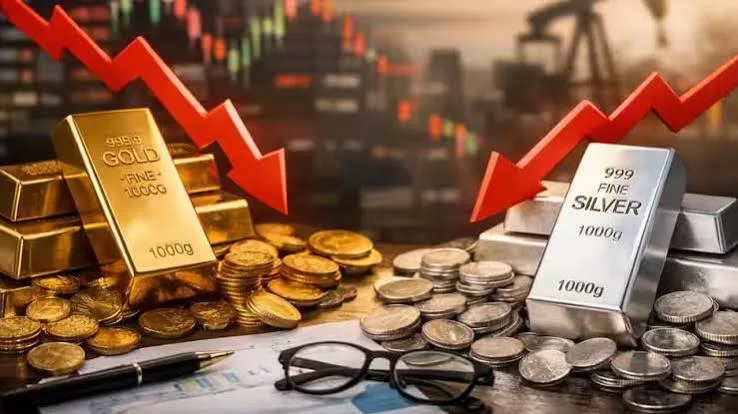 Gold Price: భారీగా పడిపోతున్న బంగారం, వెండి ధరలు.. అసలు కారణాలు ఇవే!