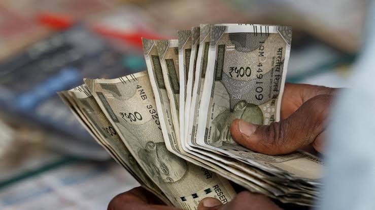 Double Salary Scam: తెలంగాణలో దొంగ జీతాల బాగోతం.. ఇంత కాలం ఏం చేశారు?