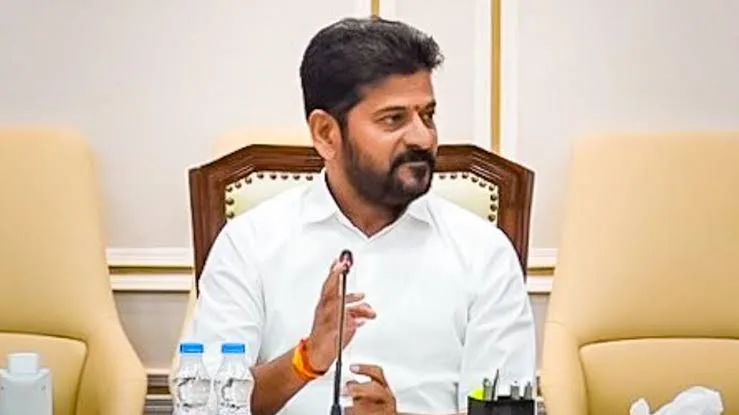 Hyderabad: ప్రజా రవాణా మెరుగుదలపై రేవంత్ సర్కార్ ఫోకస్.. సమీక్షలో కీలక సూచనలు!..