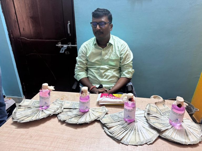 ACB Raid: ఏసీబీ వలలో పెద్దపల్లి ఏఈ.. ఇల్లంతా నోట్ల కట్టలే!