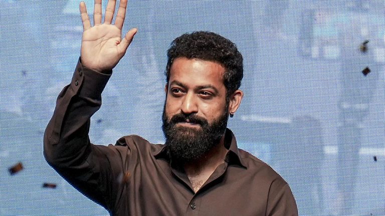 Tollywood: బిగ్ ట్విస్ట్‌.. NTR ప్రెస్‌నోట్‌లో ఆ ఒక్క‌టి ఎక్క‌డ‌..?