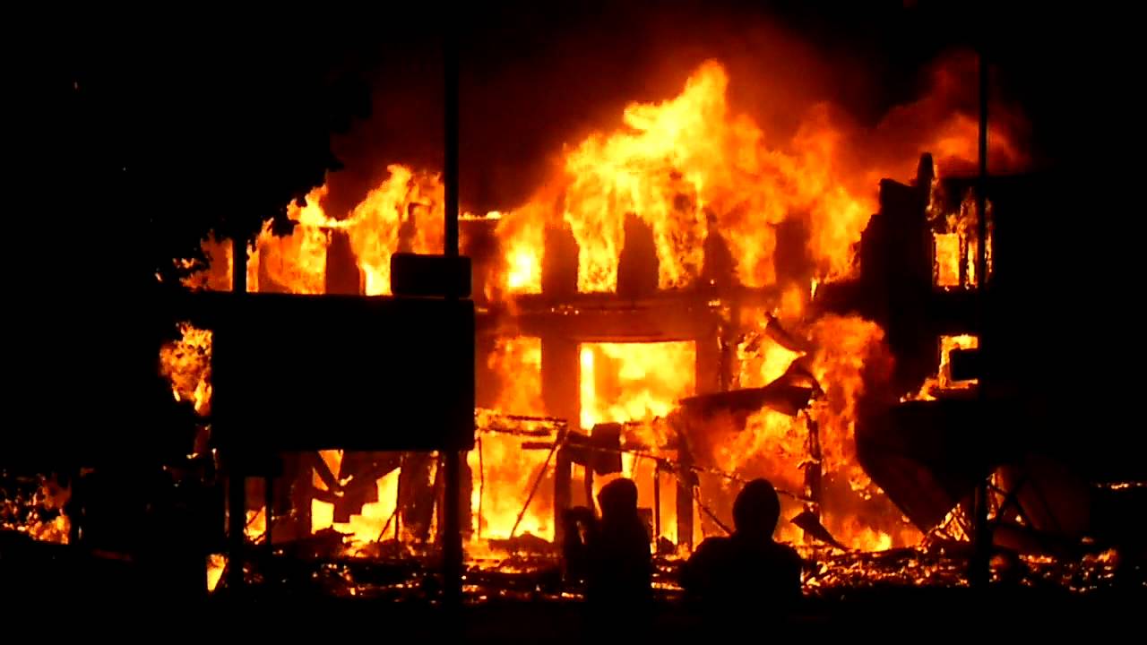 Fire Accident: ప్రముఖ పుణ్యక్షేత్రంలో అగ్నిప్రమాదం.. రూ.2.5 కోట్ల మేర ఆస్తి నష్టం!..