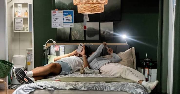 Bed sharing Trend: ‘లే ఆఫ్ భయం.. అద్దె భారం..’ చైనాలో 'బెడ్ షేరింగ్' ట్రెండ్!