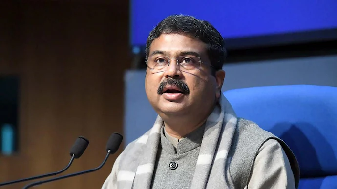 Dharmendra Pradhan: మంత్రి రాజీనామా డిమాండ్పై కేంద్రం సంచలన నిర్ణయం!..