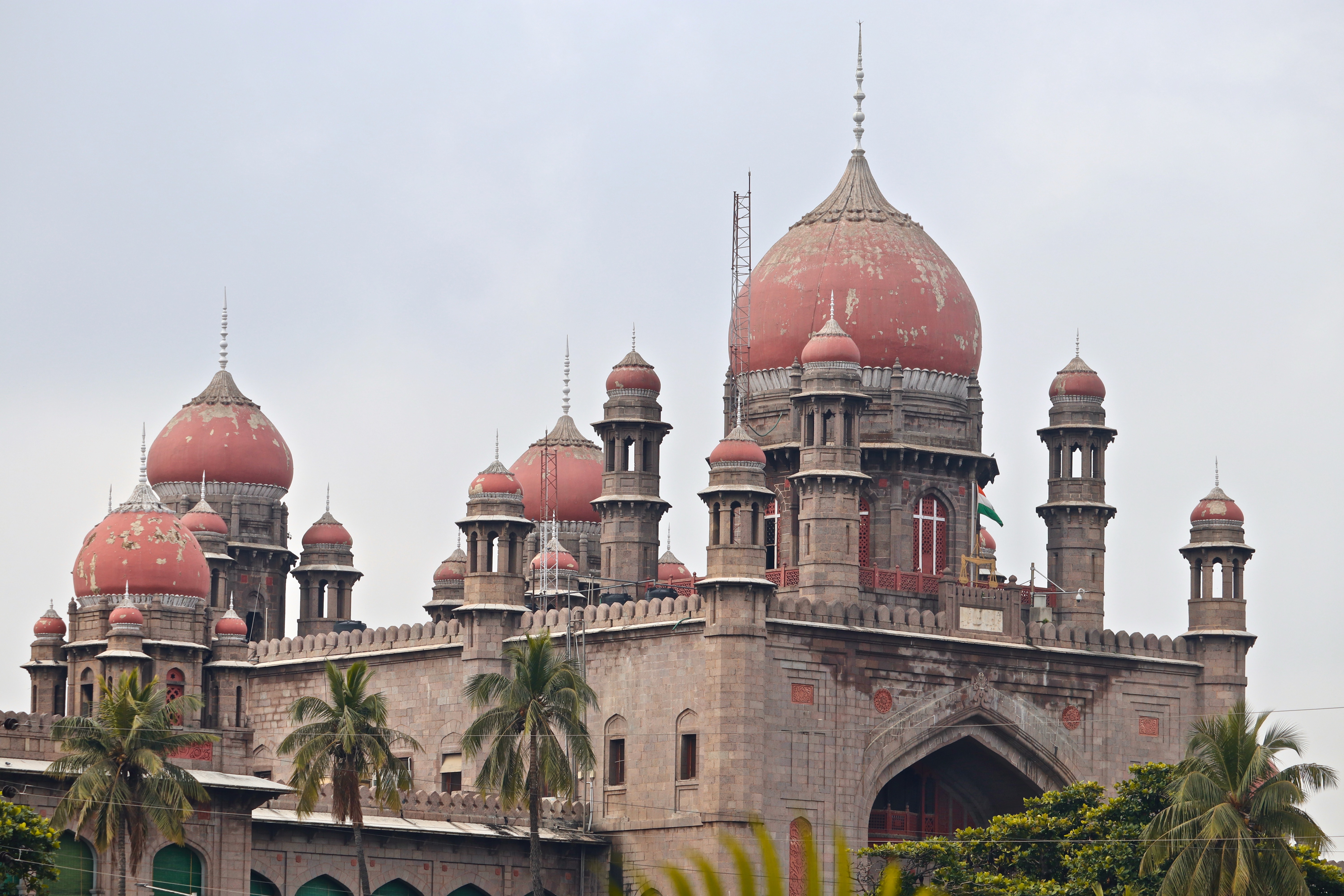 Highcourt : చెబితేనే పని చేస్తారా?  ‘రెవెన్యూశాఖ’పై హైకోర్టు ఆగ్రహం!
