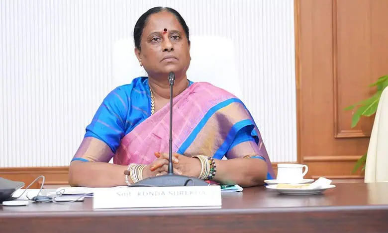 Konda Surekha: దేవాదాయ శాఖలో డిజిటల్​ పరిపాలన.. టామ్స్‌ పై మంత్రి సమీక్ష!..