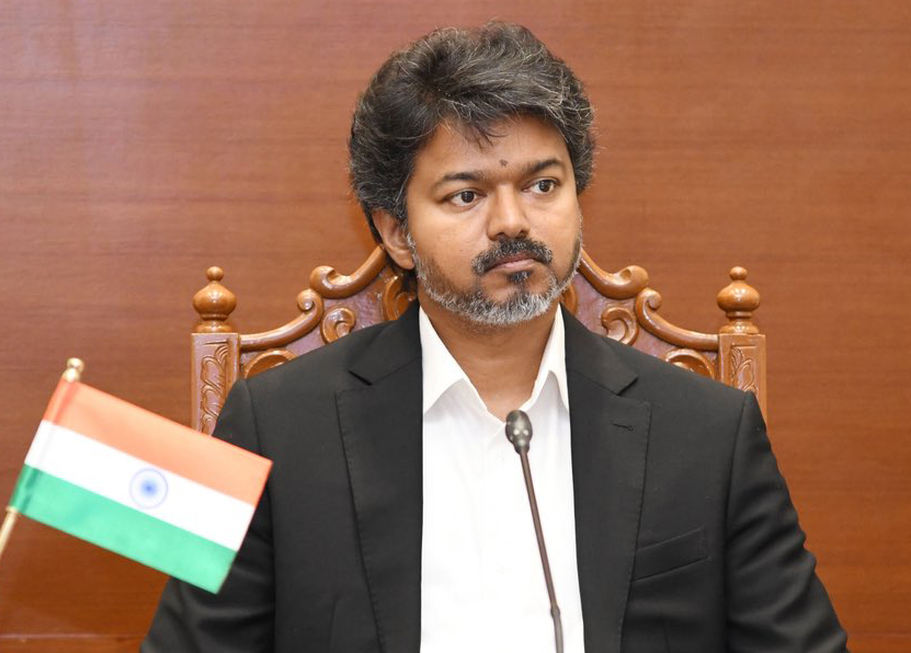 CM Vijay : విజయ్ ప్రభుత్వాన్ని కూల్చేందుకు రూ.180 కోట్ల ఆఫర్!