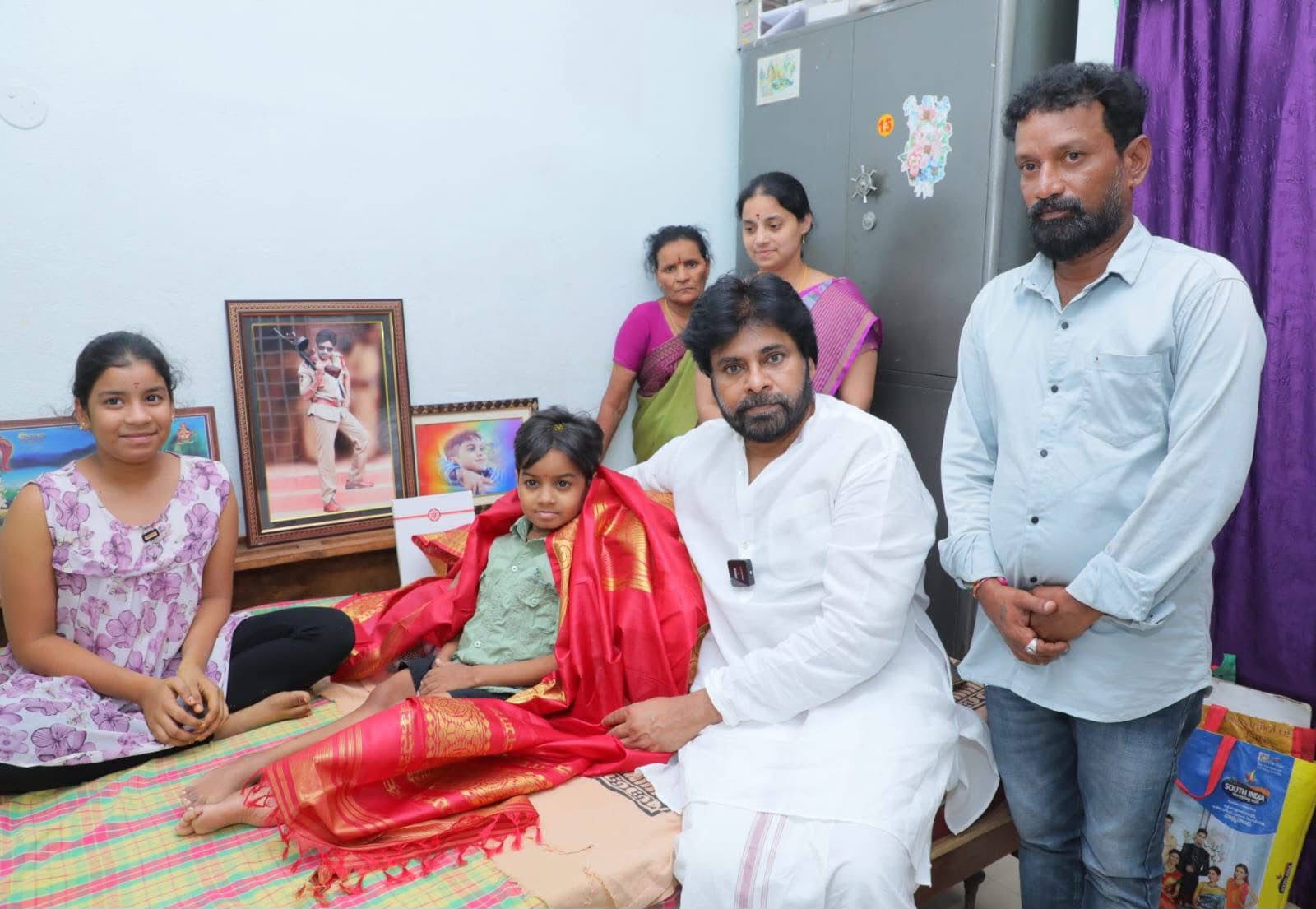 Warangal: జనసేనాని వీరాభిమాని నిరంజన్ కన్నుమూత
