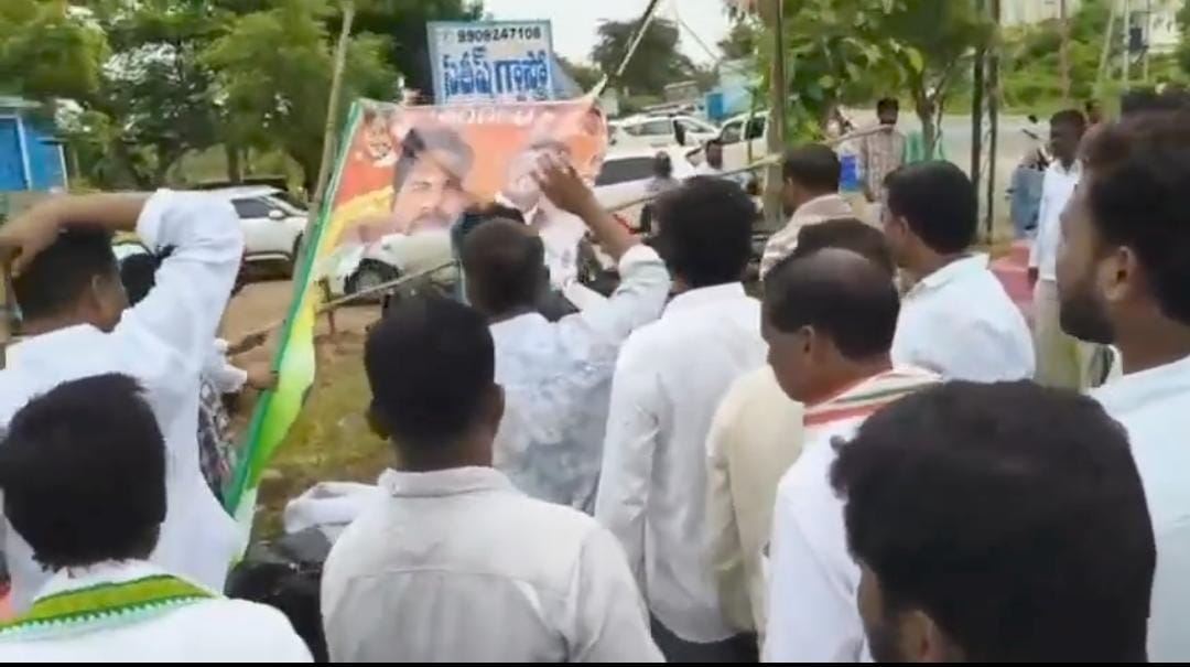 Mancherial: గ్రూపు రాజకీయాలకు కేరాఫ్ గా కాంగ్రెస్ మారుతుందా!?..