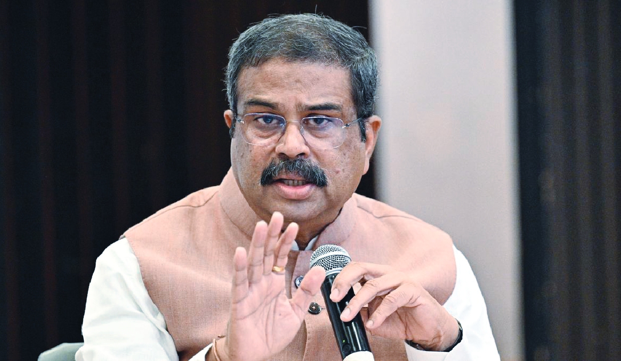 BJP : నీట్‌పై చర్చకు సిద్ధం.. రాహుల్‌గాంధీ ఇదేం రాజకీయం : కేంద్రమంత్రి