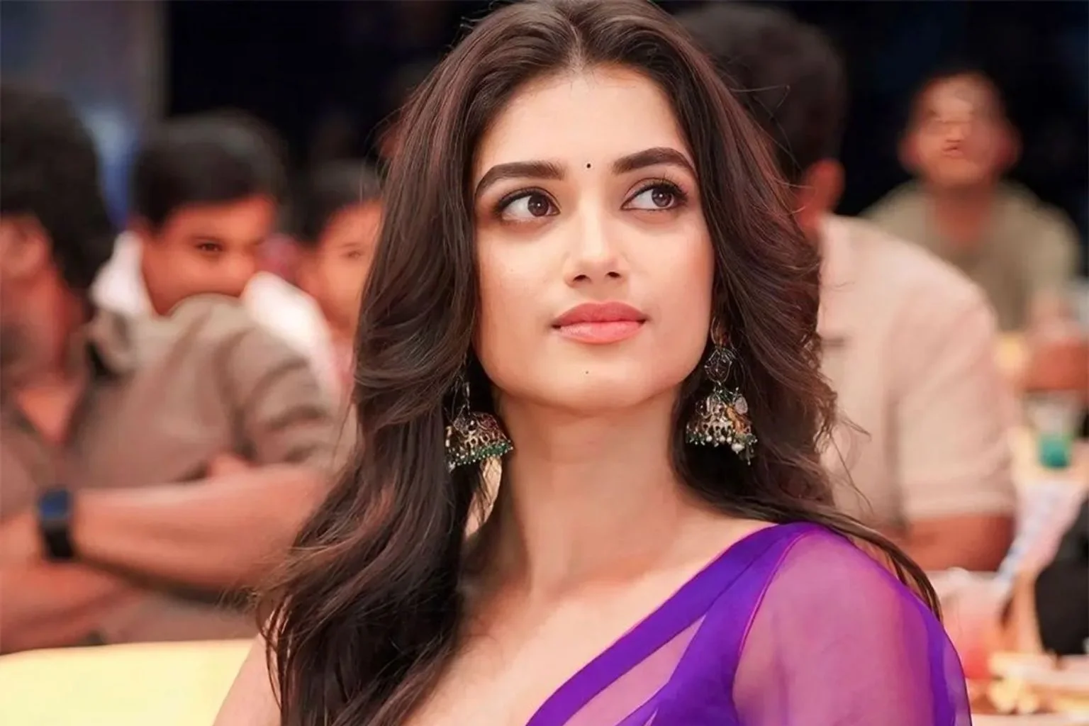 Tollywood: భాగ్యశ్రీ తెలుగు స్పీచ్‌.. తిరుప‌తి షేక్‌..!