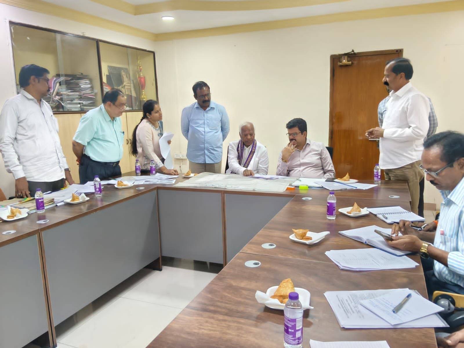 Congress : కొండాకు మరో బిగ్షాక్.. దేవాదాయ శాఖపై ‘కడియం’ రివ్యూ..!