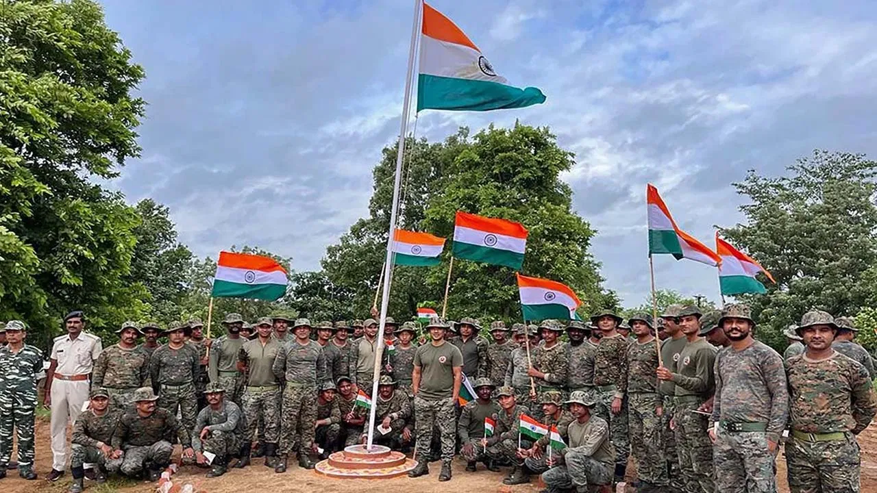 'వందేమాతరం' తర్వాత 'జనగణమన', ఆ తర్వాతే రాష్ట్ర‌ గీతం.. కేంద్రం మార్గదర్శకాలు