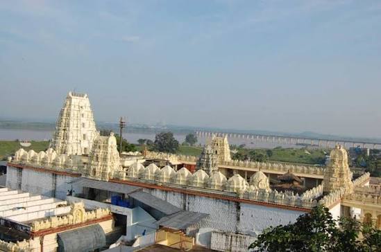 Polavaram : పోలవరంతో భద్రాచలం ఆలయానికి ముప్పు? సర్కార్ కీలక నిర్ణయం