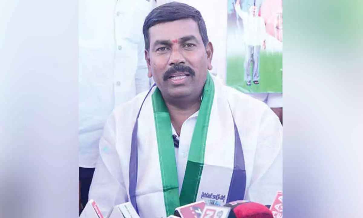 Alur Mla Virupakshi: వైసీపీకి షాక్.. ఎమ్మెల్యేని అరెస్ట్ చేసిన పోలీసులు