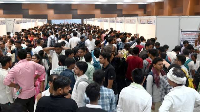JOBS : తగ్గిన నిరుద్యోగం.. పీరియాడికల్ లేబర్ ఫోర్స్ సర్వే రిపోర్టు వైరల్