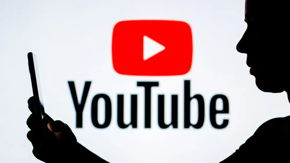 YouTube : కంటెంట్ క్రియెటర్ల ఆదాయానికి గండి.. షాకిచ్చిన యూట్యూబ్!